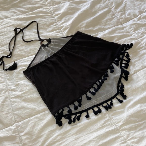 LIVE TO BE SPOILED - TROPICAL HALTER TOP - Picture 10 of 14